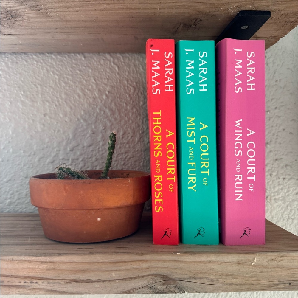Sarah J. Maas Book Set - Three ACOTAR books